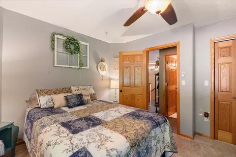 Bedroom - 31204 Apache Cir, Pequot Lakes, MN 56472 photo 4 of 6