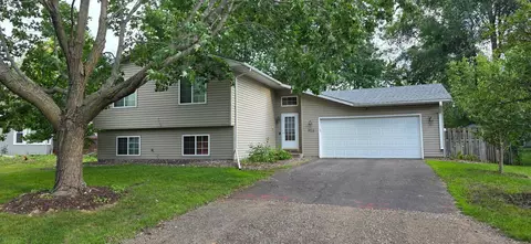 709 74th Ave N, Brooklyn Park, MN 55444