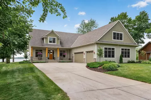 21590 S Lake George Dr NW, Oak Grove, MN 55011