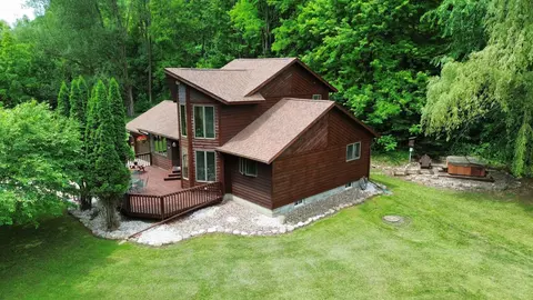 23076 County Road 15, Winona, MN 55987