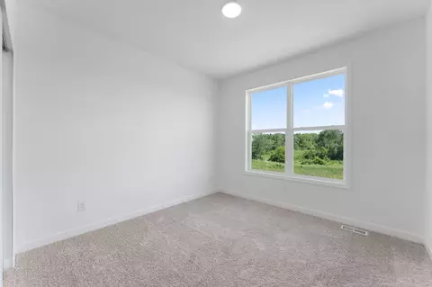 Bedroom - 1061 Aster Blvd, Rosemount, MN 55068 photo 4 of 6