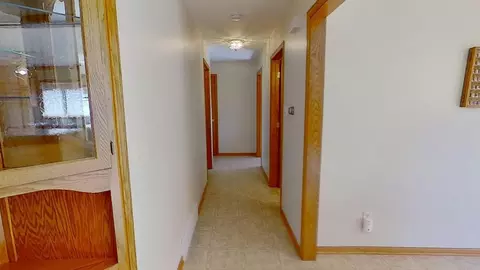 Entry Way - 401 S Bruce St S, Marshall, MN 56258 photo 4 of 4