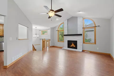 17609 Lorence Way, Eden Prairie, MN 55346