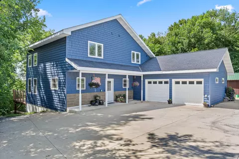 Exterior - 17538 Hunt Lake Trl, Faribault, MN 55021 photo 5 of 12