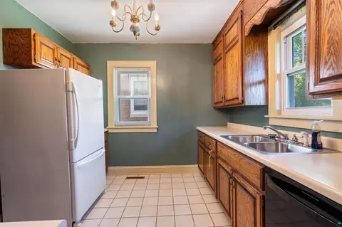 Kitchen - 928 N 19th Ave E, Duluth, MN 55812 photo 1 of 3