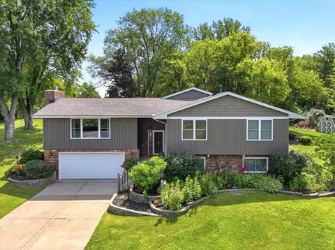 2432 73rd Ct E, Inver Grove Heights, MN 55076