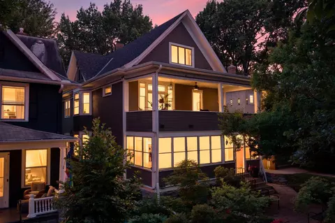 1200 Laurel Ave, Saint Paul, MN 55104