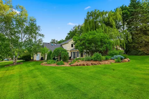 Exterior - 1761 38th St S, Saint Cloud, MN 56301 photo 4 of 5