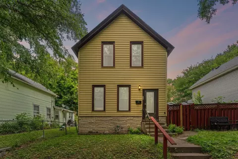 756 Desoto St, Saint Paul, MN 55130