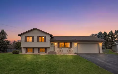 7688 Jasmine Ave S, Cottage Grove, MN 55016