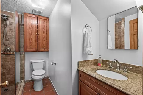 Bath - 2819 E 25th St, Minneapolis, MN 55406 photo 1 of 2