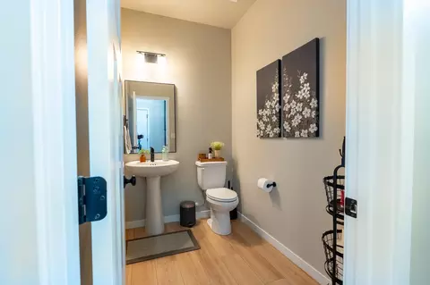 Entry Way - 4744 Hampton Loop S, Moorhead, MN 56560 photo 4 of 5