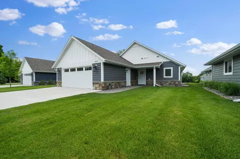 1515 Geneva Rd NE, Alexandria, MN 56308