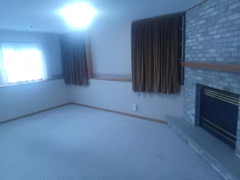 Living - 39 Fairfield Ln, Saint Cloud, MN 56303 photo 4 of 4