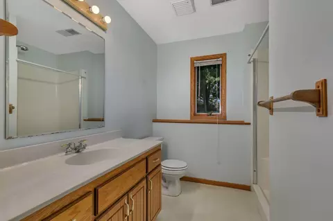 Bath - 39 Fairfield Ln, Saint Cloud, MN 56303 photo 2 of 2