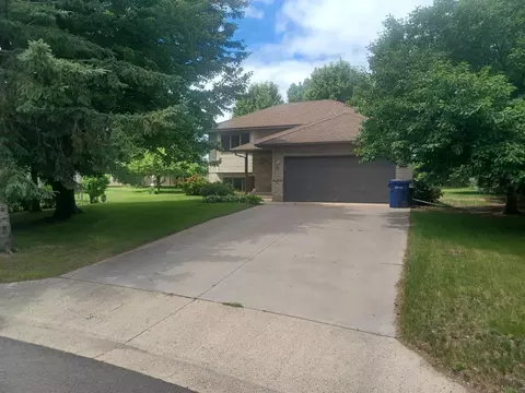 Exterior - 39 Fairfield Ln, Saint Cloud, MN 56303 photo 2 of 7