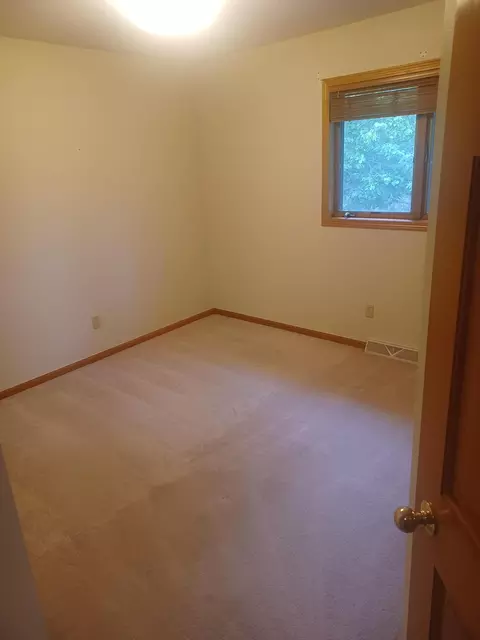 Bedroom - 39 Fairfield Ln, Saint Cloud, MN 56303 photo 2 of 5