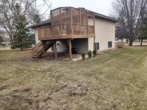 Exterior - 39 Fairfield Ln, Saint Cloud, MN 56303 photo 6 of 7