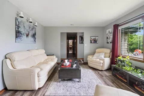 Living - 615 Snively Rd, Duluth, MN 55803 photo 1 of 3