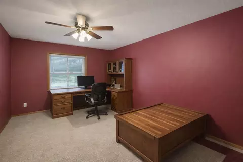 Bedroom - 615 Snively Rd, Duluth, MN 55803 photo 4 of 5