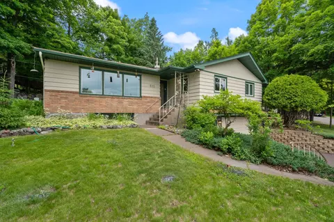 Exterior - 615 Snively Rd, Duluth, MN 55803 photo 2 of 11