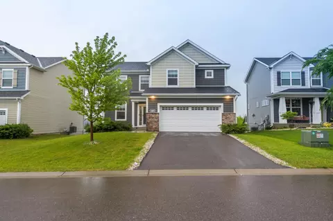 18056 Hartlin Ave, Lakeville, MN 55044