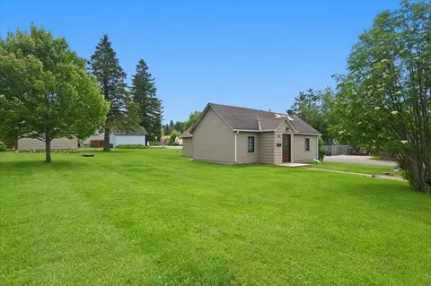 Exterior - 150 1st St, Duluth, MN 55810 photo 4 of 6