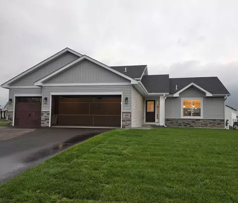 698 Ridgewood Ln, Delano, MN 55328