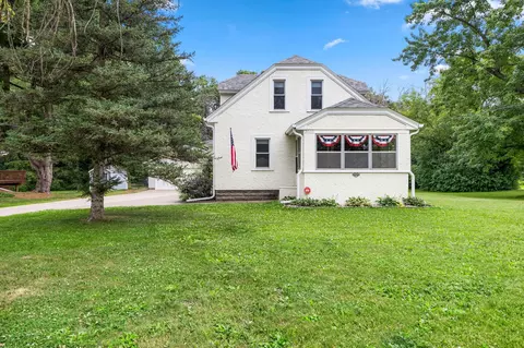 2020 Margaret St N, North Saint Paul, MN 55109
