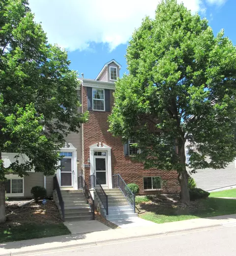 5516 Elm Grove Ct, New Hope, MN 55428