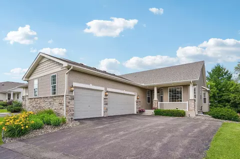 6762 Pine Arbor Blvd S, Cottage Grove, MN 55016