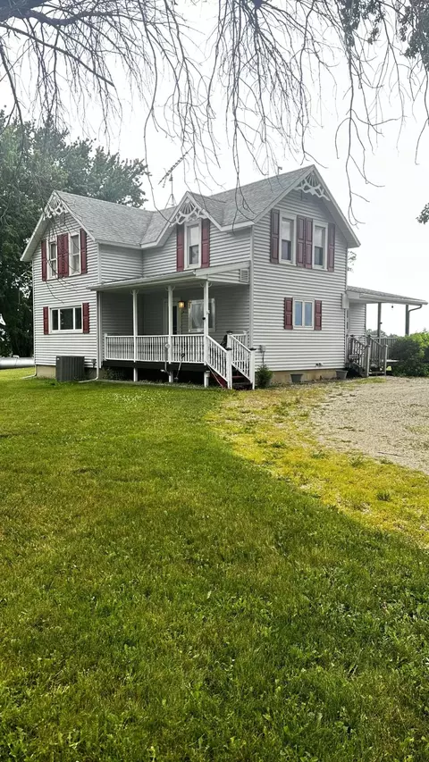 73584 260th Ave, Hayfield, MN 55940