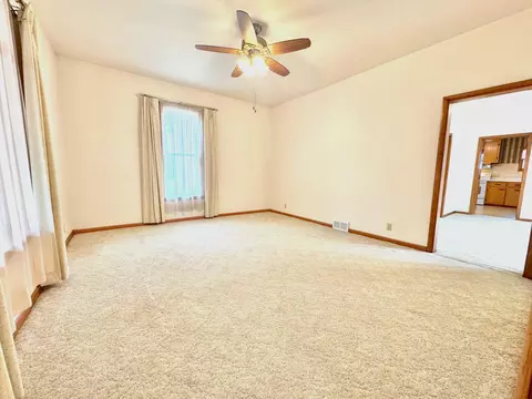 Living - 302 W Marshall St, Marshall, MN 56258 photo 2 of 3