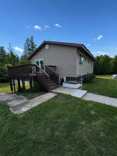 39859 County Road 63, Cohasset, MN 55721