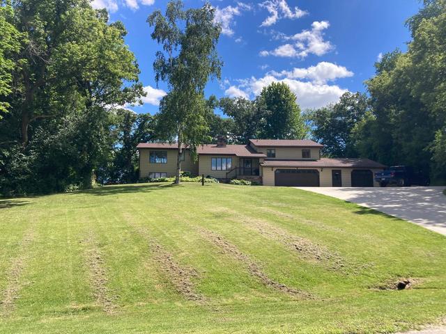 17910 Wedgewood Dr, Zumbrota, MN 55992