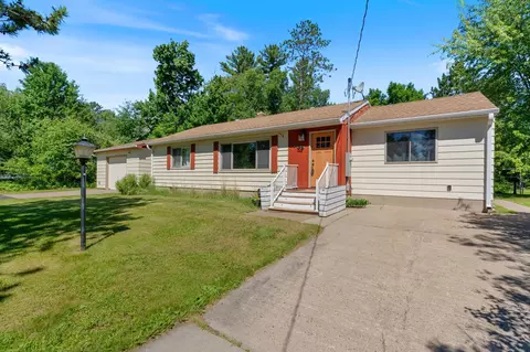 7709 Birch Ln, Eveleth, MN 55734