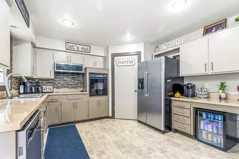Kitchen - 301 Wall Ave, Horace, ND 58047 photo 5 of 6