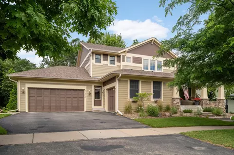 13361 Couchtown Ct, Rosemount, MN 55068
