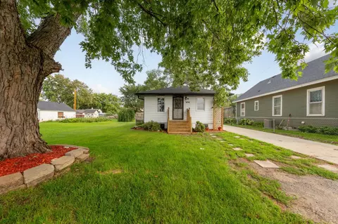 Exterior - 304 20th St NW, Faribault, MN 55021 photo 2 of 11