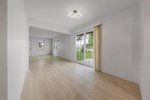 Living - 304 20th St NW, Faribault, MN 55021 photo 5 of 6