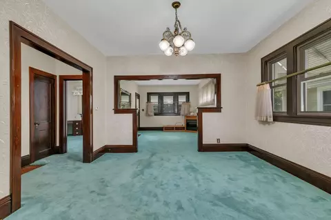 Living - 913 12th Ave S, Saint Cloud, MN 56301 photo 2 of 4