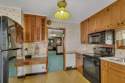 Kitchen - 913 12th Ave S, Saint Cloud, MN 56301 photo 1 of 2