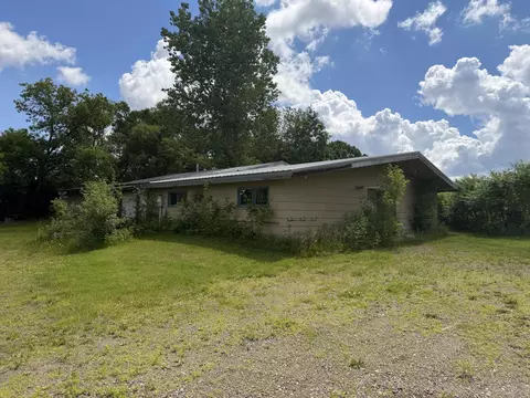 102 Clinton St S, Almena, WI 54805