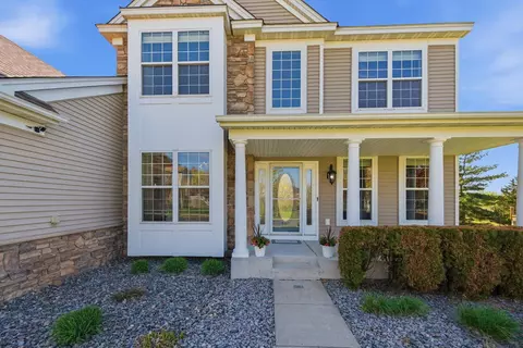 749 Ali Ln, Victoria, MN 55386