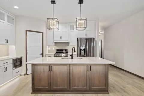 Kitchen - 927 Maple St, Kindred, ND 58051 photo 2 of 4