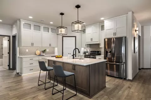 Kitchen - 927 Maple St, Kindred, ND 58051 photo 1 of 4