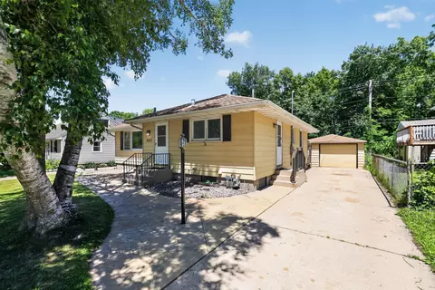 645 23rd St NE, Rochester, MN 55906