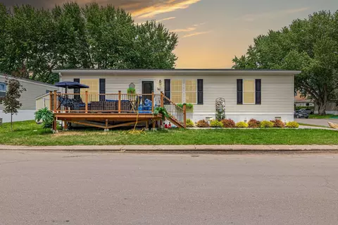 18164 Hwy 65 NE #141, East Bethel, MN 55011