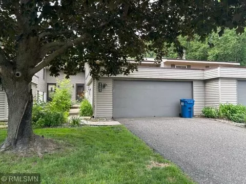4205 Shirlee Ln N, Shoreview, MN 55126