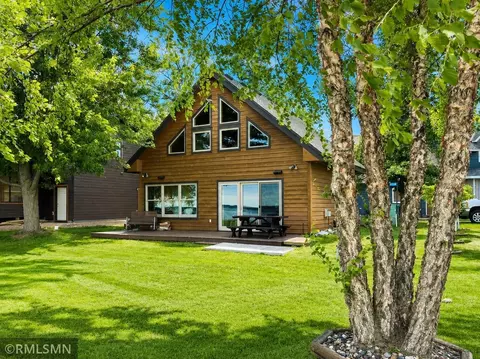 19368 Birchdale Point Rd, Brainerd, MN 56401